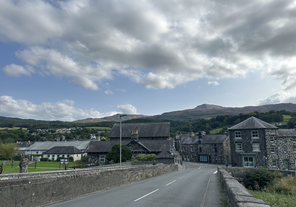 Golgellau nestled in the valley