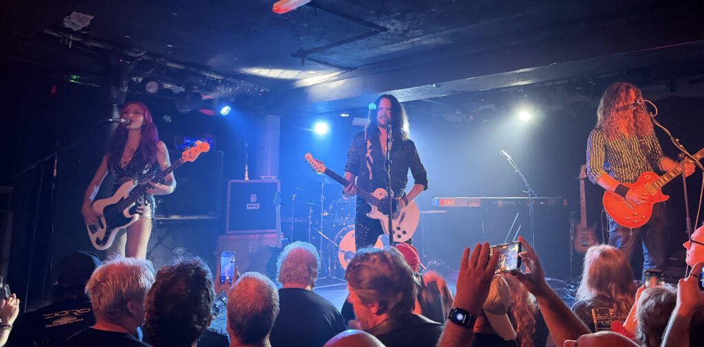 Star Circus @ The Underworld